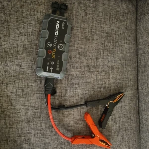 Car jump starter 12V 1000A - Ysed it for my old car, now not needed more. New price is 1400 SEK. Here is the link https://www.ikh.se/en/jump-starter-plus-12v-1000a-gb40
