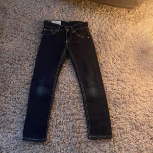 Fina jeans  - Fina jeans märke dondup 