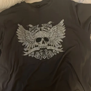 Emo t shirt - Aldrig haft p mig den