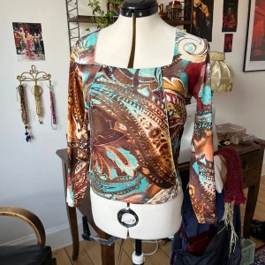 Y2K topp  - Mönstrad vintage topp 