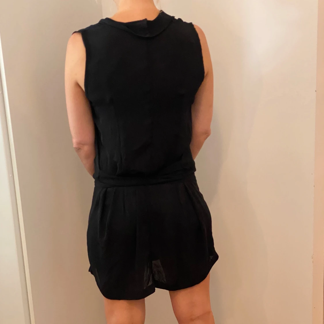 Svart klänning från Redoute Creation - 90