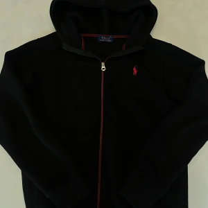 Polo Ralph Lauren - 8/10 skick har använt få gånger 