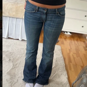 7 for all mankind jeans - Säljer dessa snygga lågmidjade jeans från 7for all mankind, är 168⭐️ Passar både 36 och 38