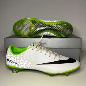 Nike Mercurial fotbollsskor - Vapor 9 Elite en colorway med reflexer, riktigt unika! 9/10 skick