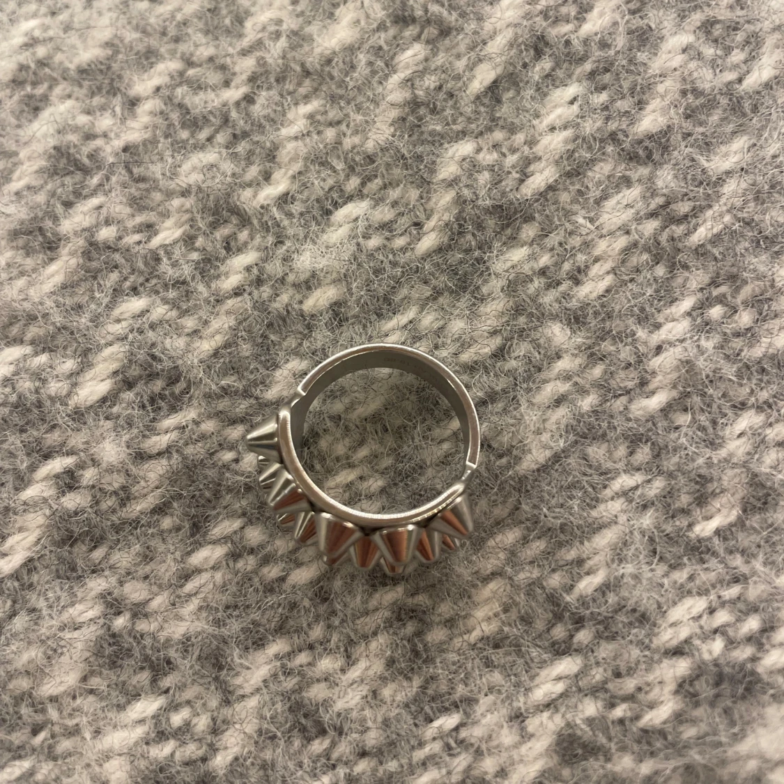 Edblad peak ring  - 2