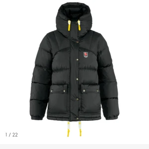 Fjällräven jacka - I modellen expedition down lite, skriv privat om du har frågor💞
