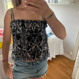 Cool tubtopp - Jätte fin tubtopp med band 💗köpt på plick aldrig använd 