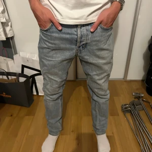 NEUW Jeans💸 - Tja, säljer ett par feta jeans som inte kommer till användning! Kom privat för frågor. Nypris:1400 Mitt pris:450