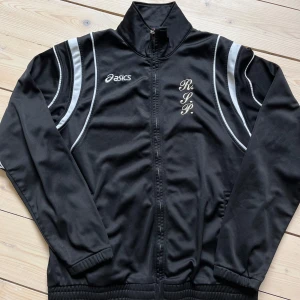 Asics Track Jacket - Skitsnygg strl M