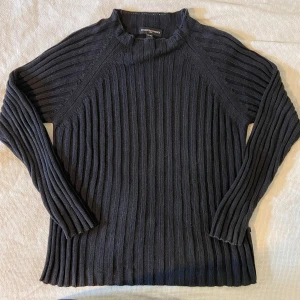 Marlboro Classics Stickad Tröja - Stickad vintage tröja från Marlboro Classics tillverkad i Italien.