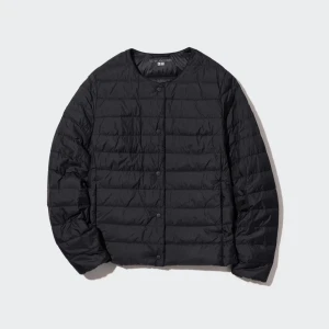 Uniqlo jacka - Säljer en jättefin uniqlo jacka i storlek xs då den inte kommer till användning💕