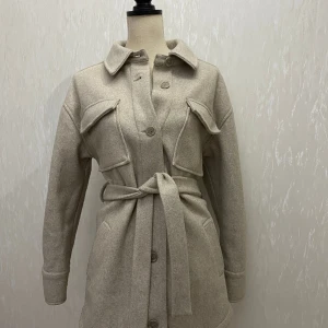 Bikbok kappa - Kappa från BikBok. Storlek XS men passar upp till M. Nypris: 1000:-