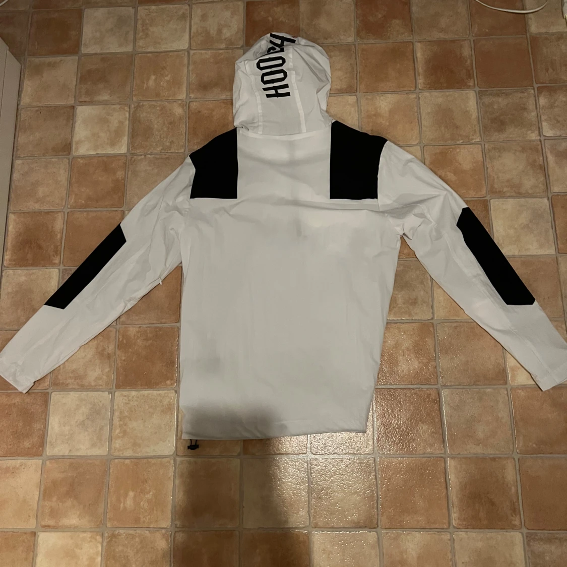Vit hoodrich regn jacka  - 90