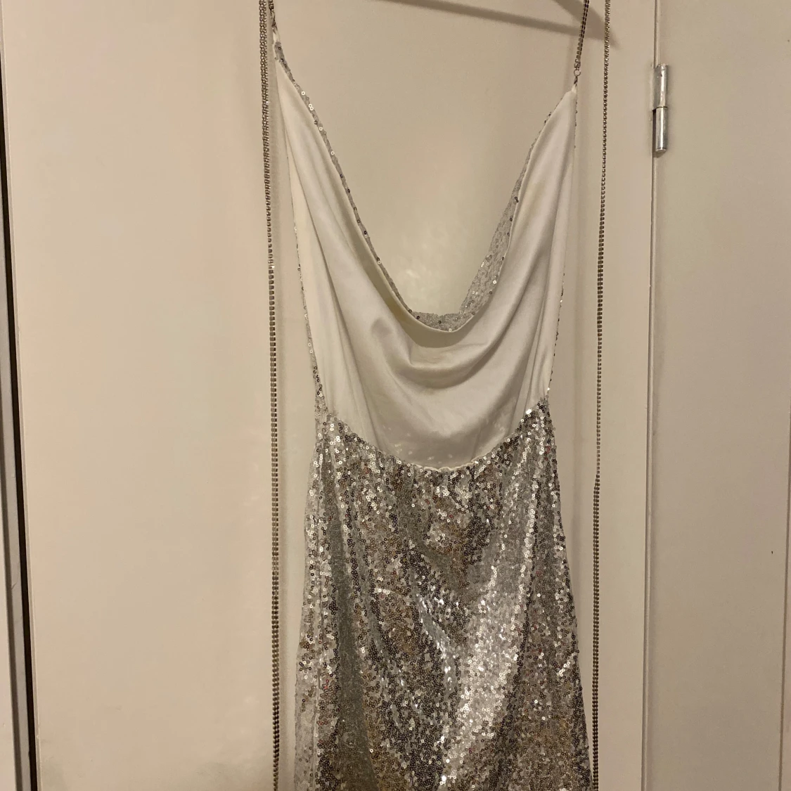 Silvrig paljettklänning nyår - 92