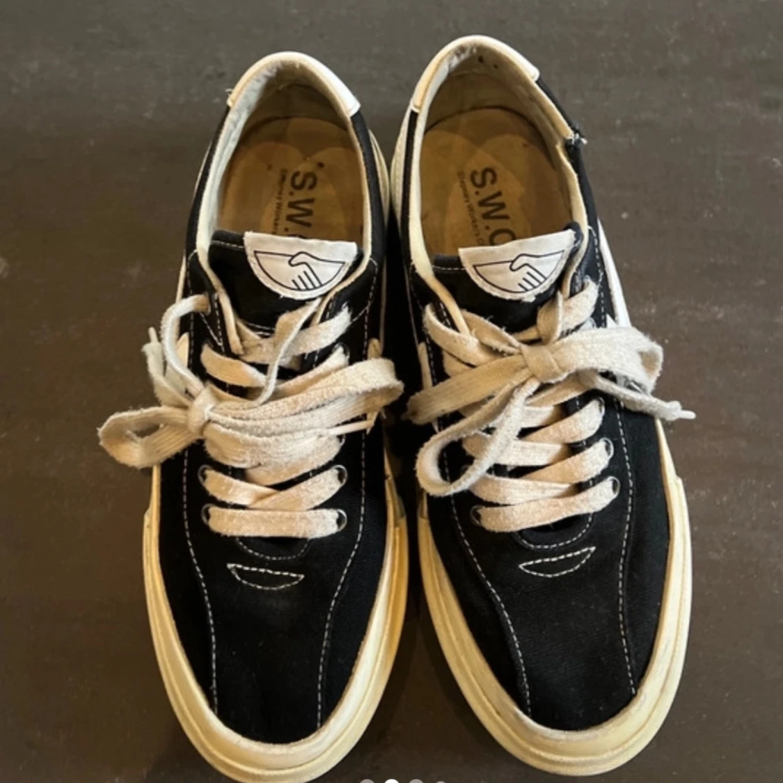 Så snygga sneakers SWC strl 39 - 90