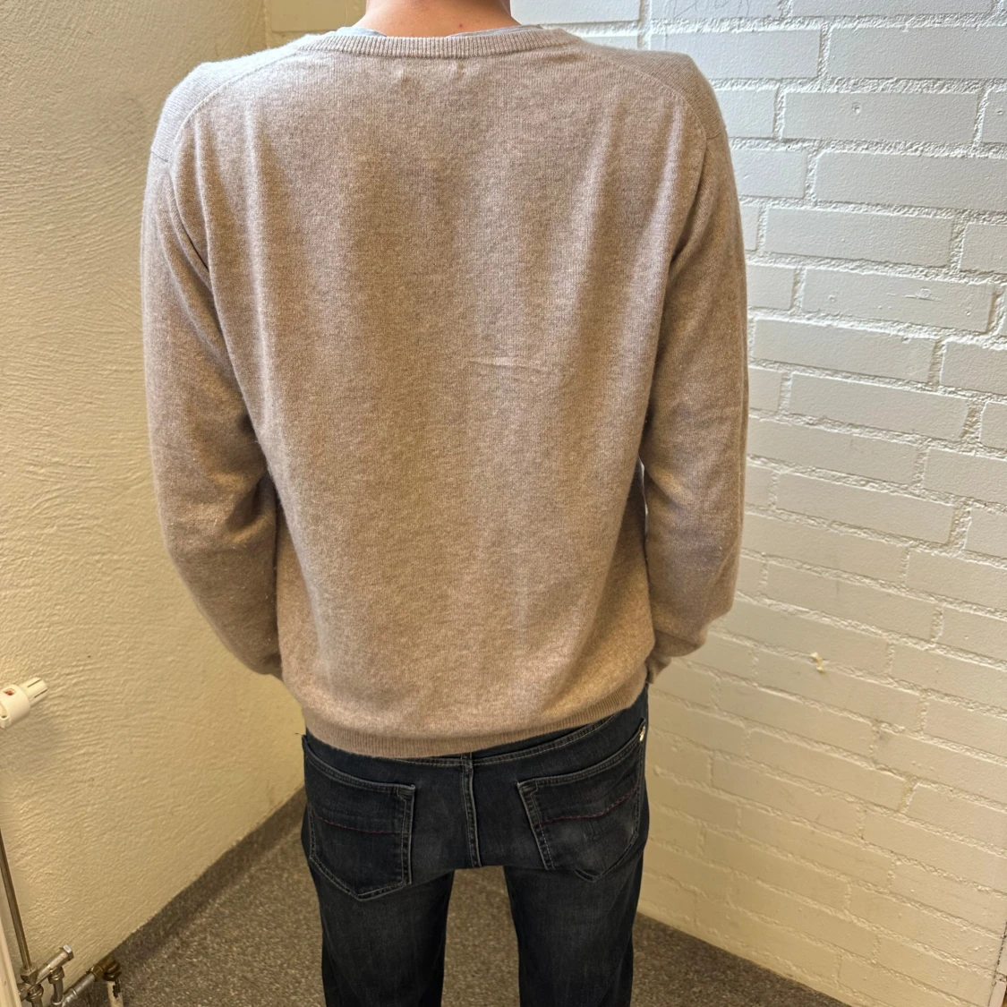 V-ringad davida cashmere tröja - 90