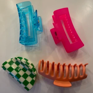 Hårklämmor  - Hårklämmor som inte kommer till användning 💕 10 kr styck