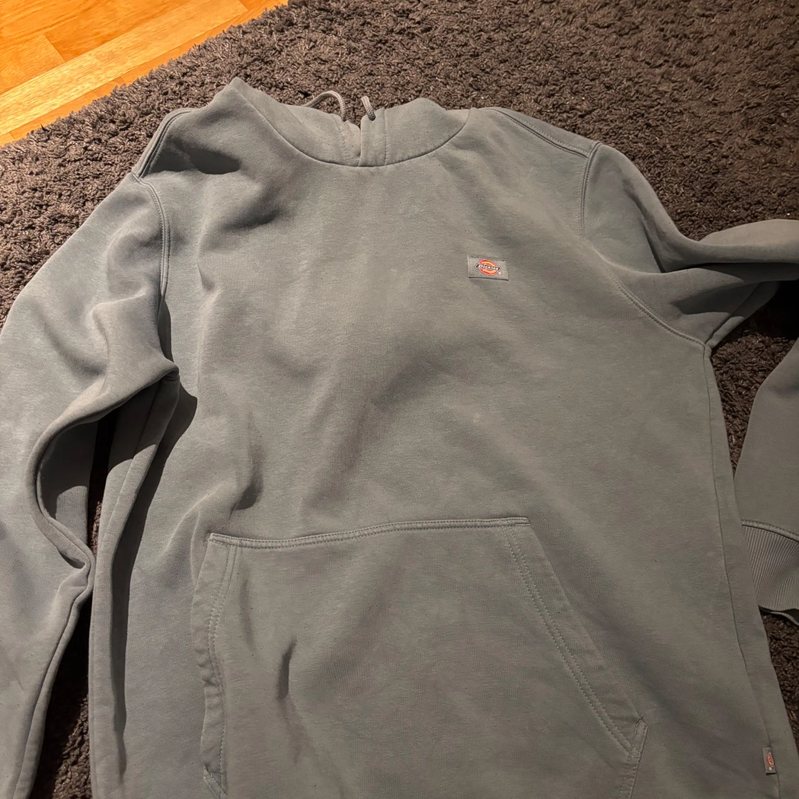 Grå hoodie från Dickies