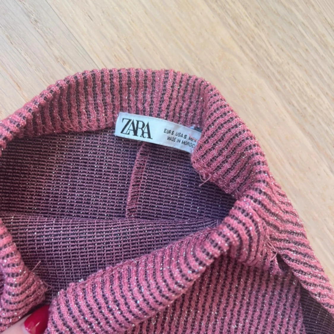 Glittrig rosa topp från Zara - 91