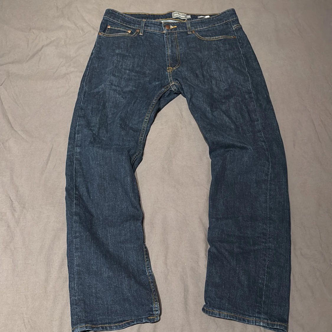 Blå jeans från Dressmann