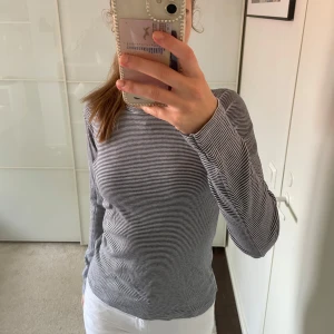 Brandy Melville skjorta - Fin och skön långärmad skjorta från Brandy Melville❣️