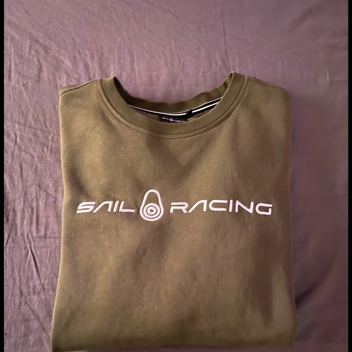 Olivgrön tröja från Sail Racing - 1