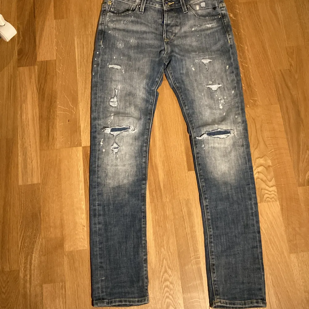 Snygga jeans från Jack and Jones. Använda två gånger. W29 L32. Jeans & Byxor.