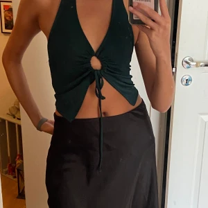 Topp från Subdued - Säljer en fin topp från Subdued. Använd en gång💕