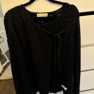 Odd Molly stickat - Stickad tröja från odd molly som passar bra på mig som har S/M 