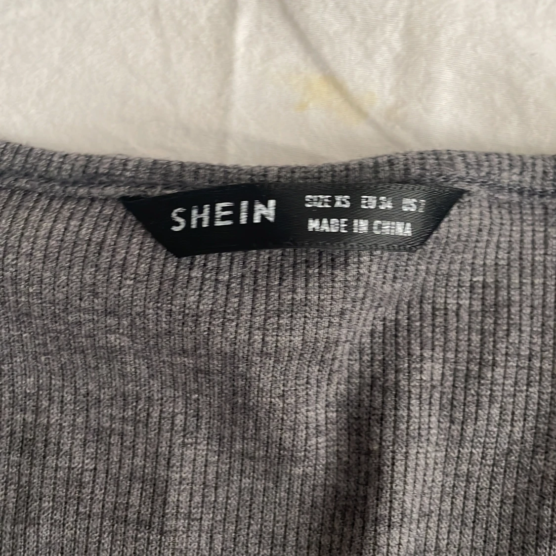 Söt grå tröja - 90