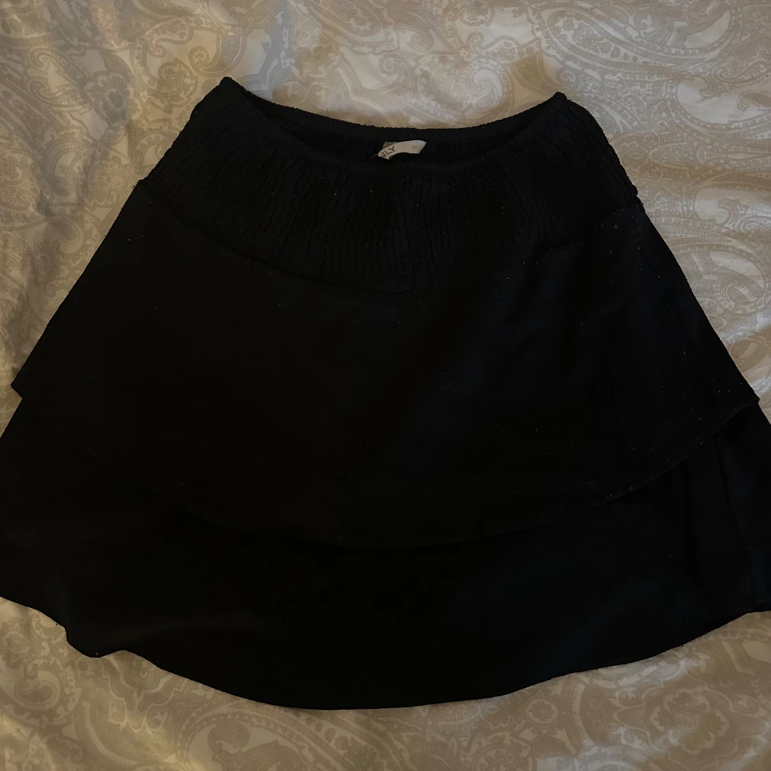 Svart kortkjol 