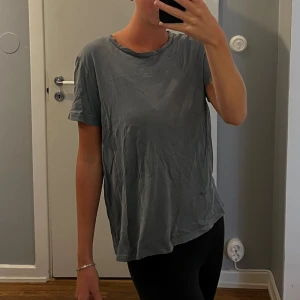 T-shirt - T-shirt från Zara! 