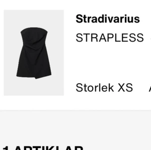 Klänning - Svart klänning som formar kroppen snyggt, använd endast en gång