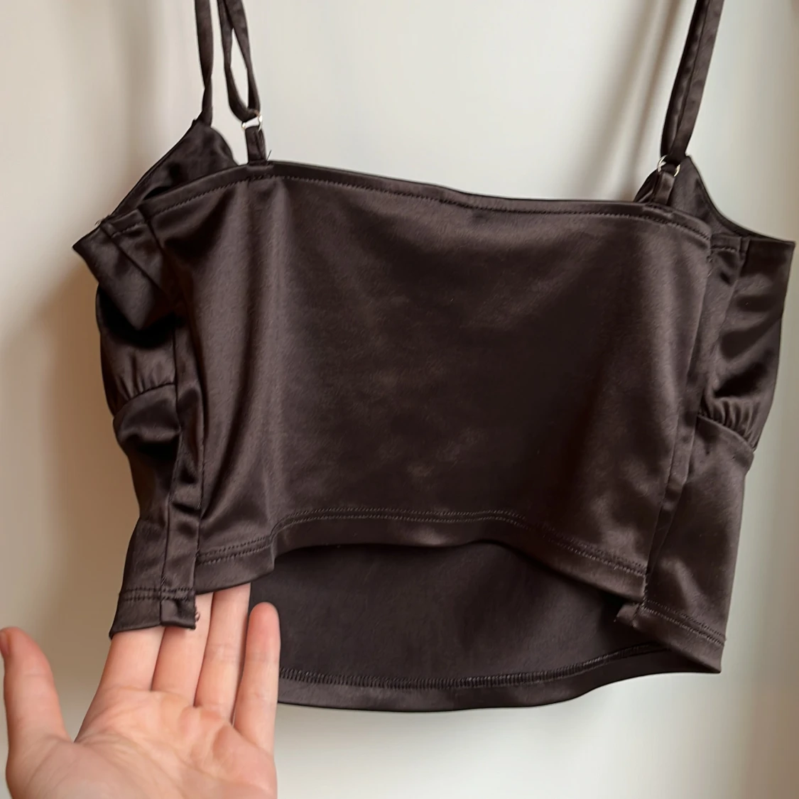 Brun ”satin”topp från H&M - 90