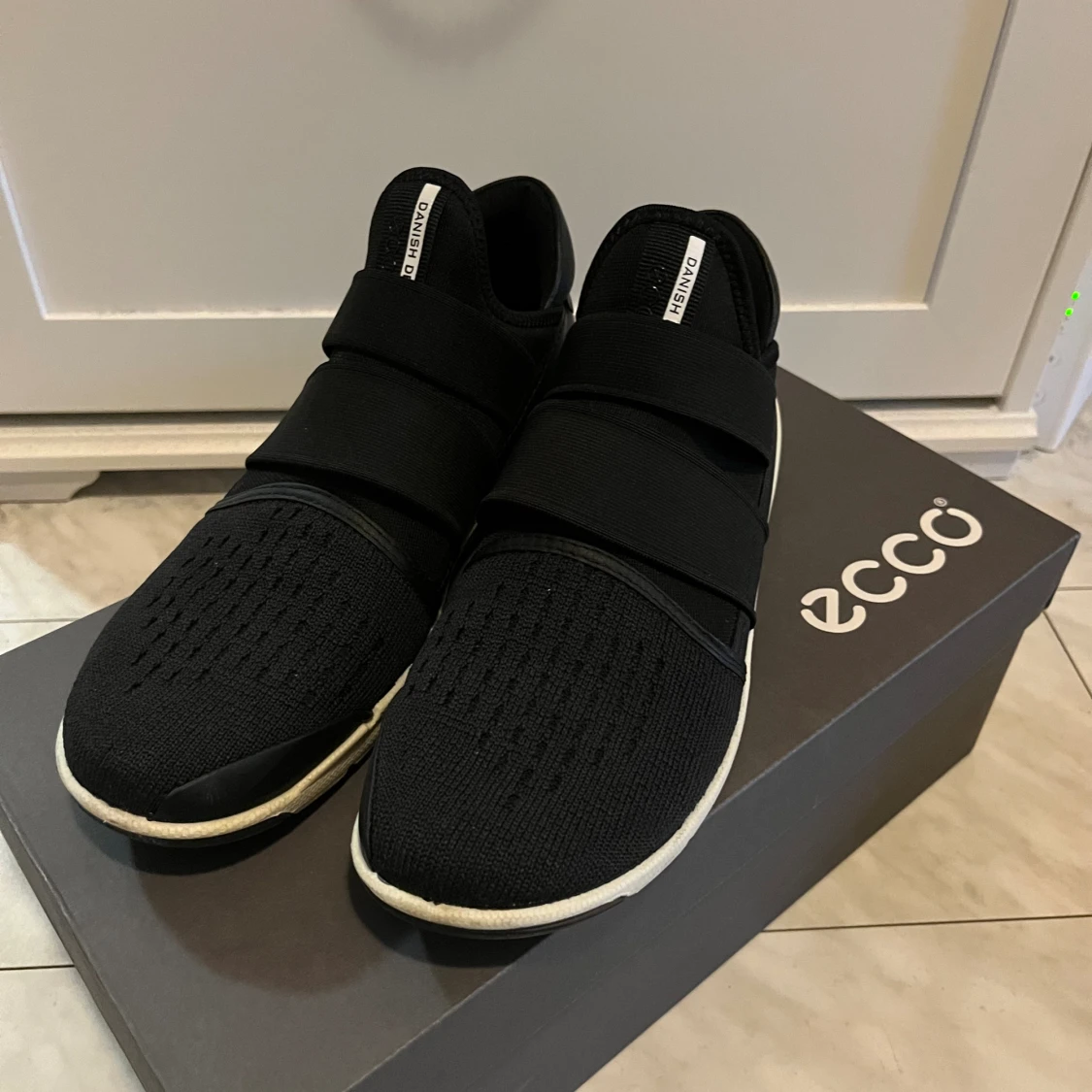 Black sneakers from Ecco