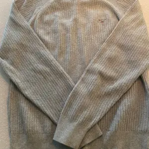 Stickad Gant tröja, storlek 146/152, nyskick