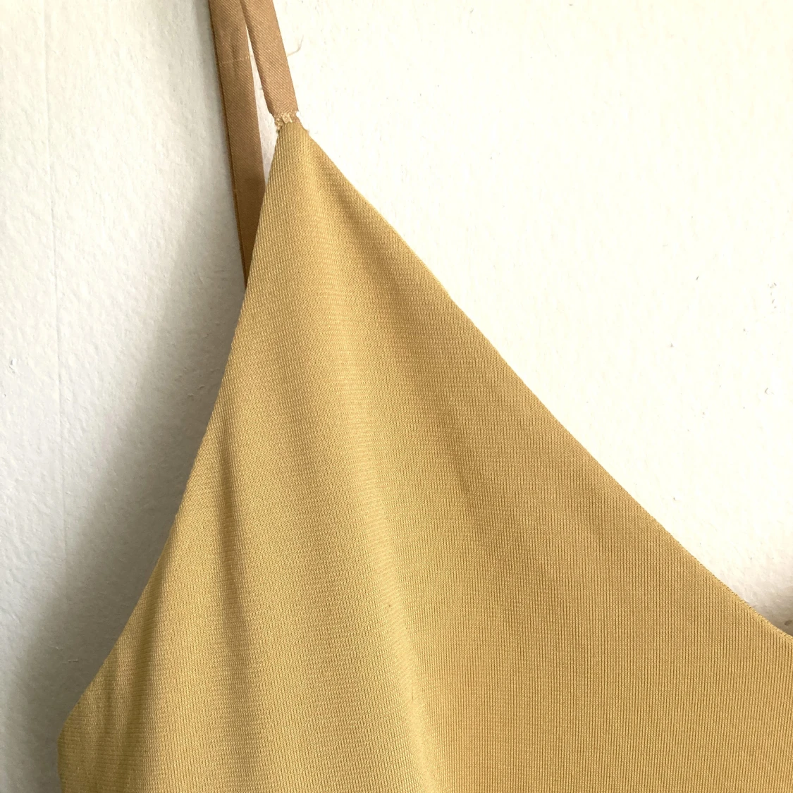 Senapsgul slip klänning, L 44/46, mini, y2k, minimalistisk, underklänning, mustard, v-ringad - 92