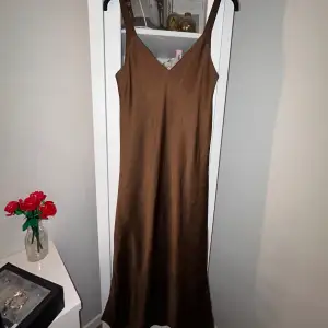 Silkes kläning endast använd en gång