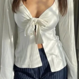 Intressesfär  - Funderar på att sälja min helt oanvändna design by si tröja, helt oanvänd pgr att jag inte har tyckt att den passar mig.❤️