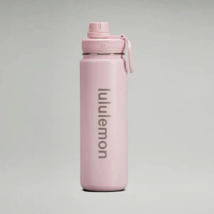 Lululemon vattenflaska ljusrosa - Säljer nu min helt nya vattenflaska från lululemon. Köpte ny för 570kr och den är i mycket fint skick! 🩷🩷Skriv om ni har fler frågor och använd gärna köp nu!