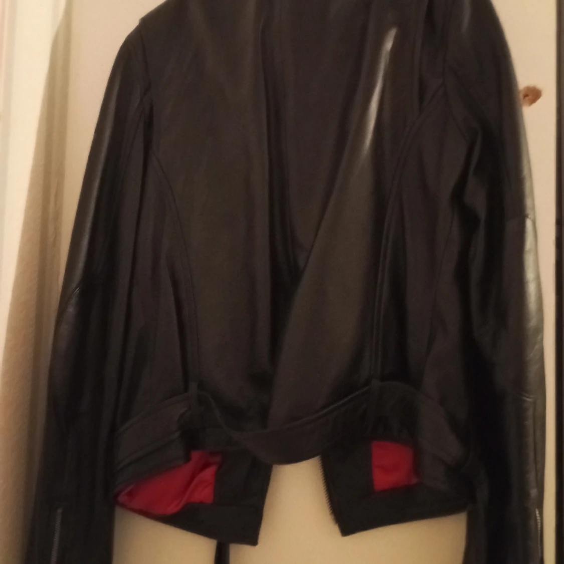 Helt ny skinn jacka - 90