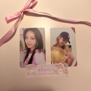 ITZY photocards - 65kr/st + frakt  dem var förvarats varsamt och har inga skador, kan även skicka fler bilder /videos om det önskas 😽