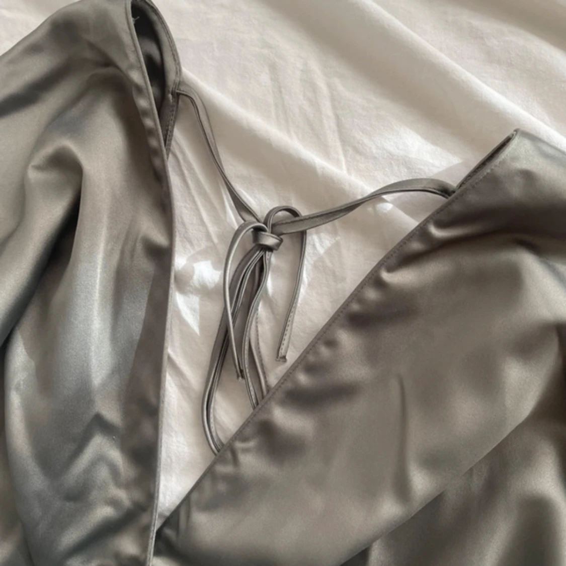 Satin klänning - 91