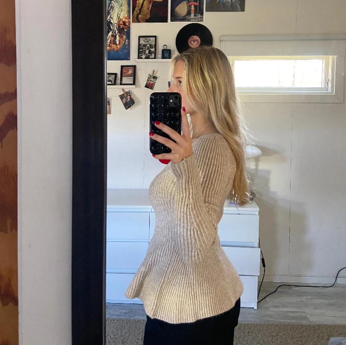 Ribbstickad peplumtopp - 91