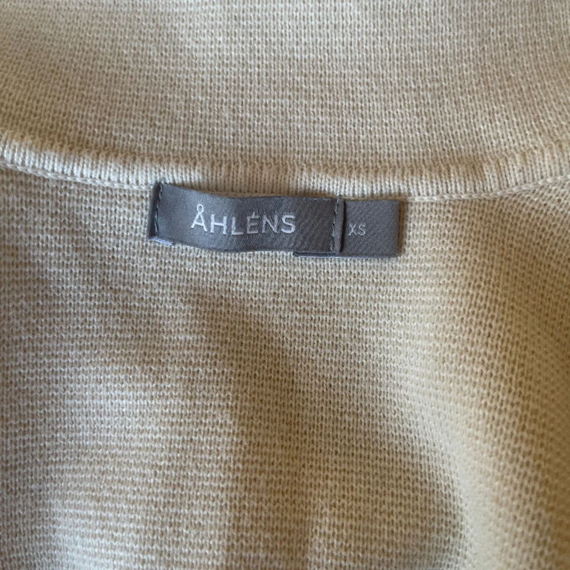 Stickad tröja  - 91