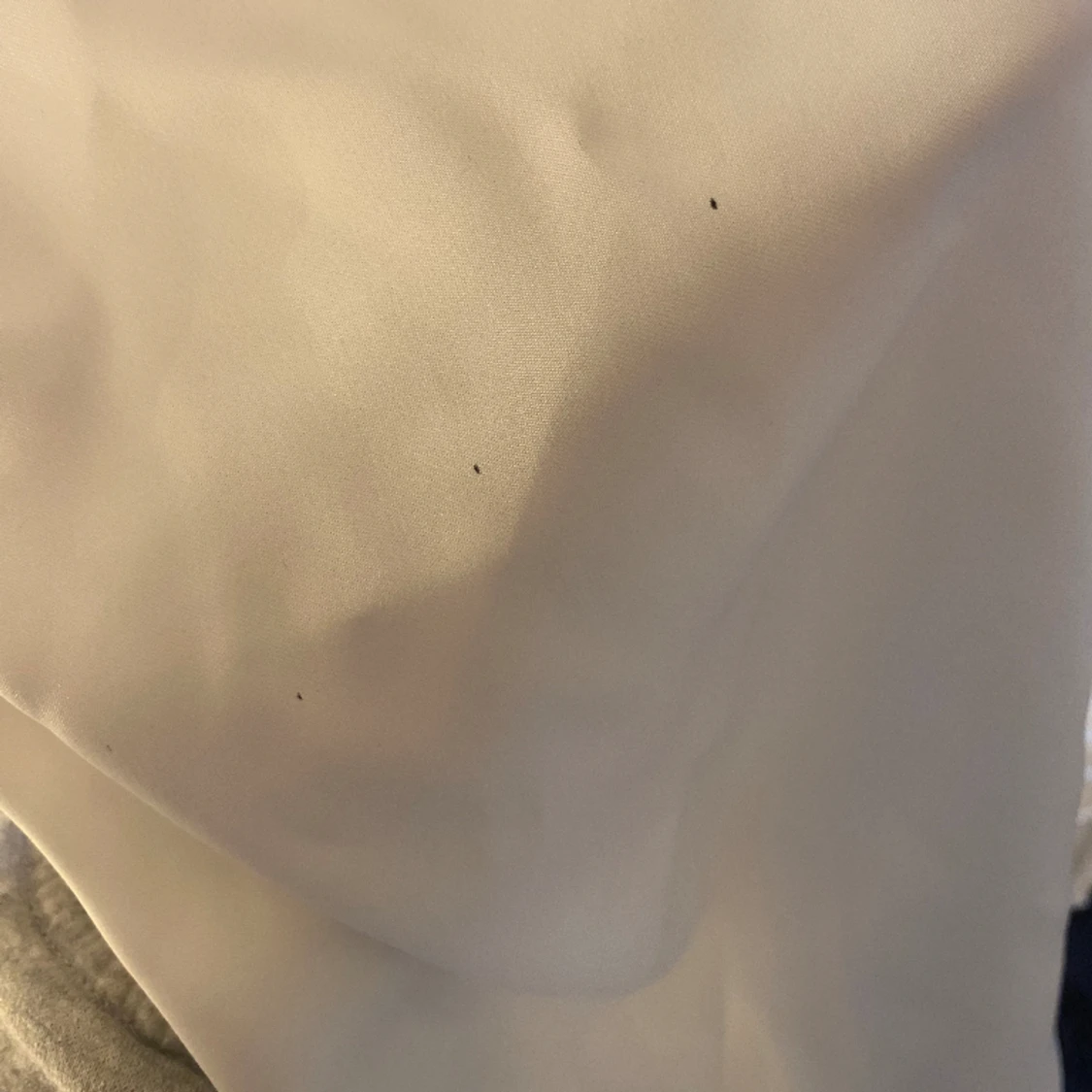 Vit blus med öppen rygg - 91