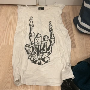 Emo linne  - Använd någon gång 