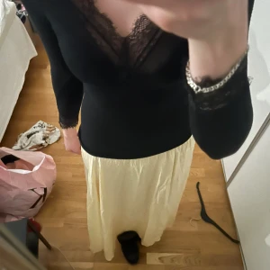 Kjol - Snygg och söt kjol i storlek S💛