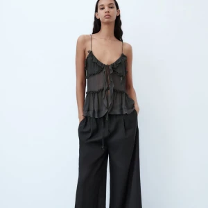 Zara topp - Jätte fin zara topp som inte kommer till användning. 