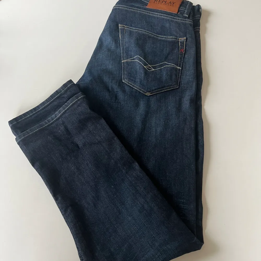 Säljer mina replay jeans pga att jag aldrig använder dom, vilket gör att dom är i ny skick.  Om du undrar något är det bara att fråga.. Jeans & Byxor.